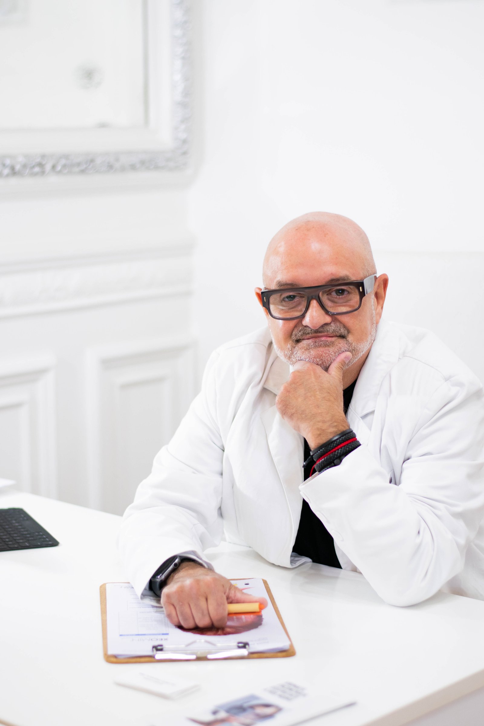 Dr. Alejandro Capellino - Cirujano Plástico especialista en blefaroplastia en Buenos Aires